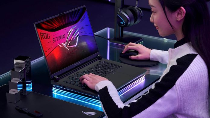 Asus ROG Strix Scar