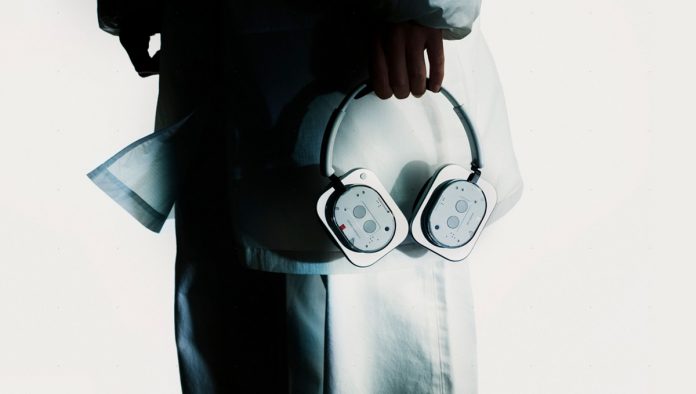 Nothing Headphone (1)