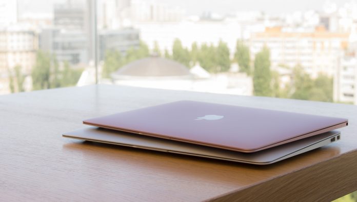 MacBook
